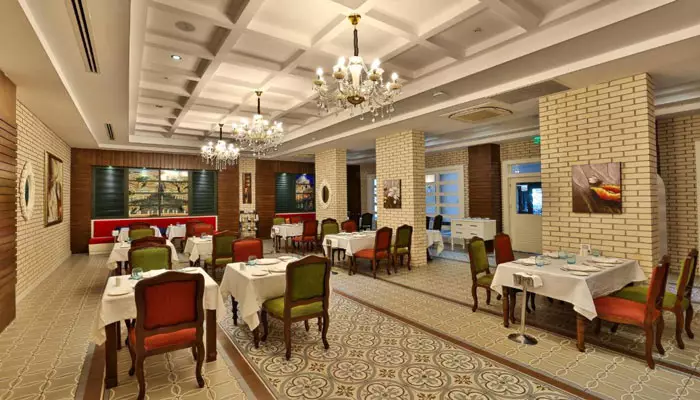 هتل کریستال واتر ورد ریزورت اند اسپا آنتالیا